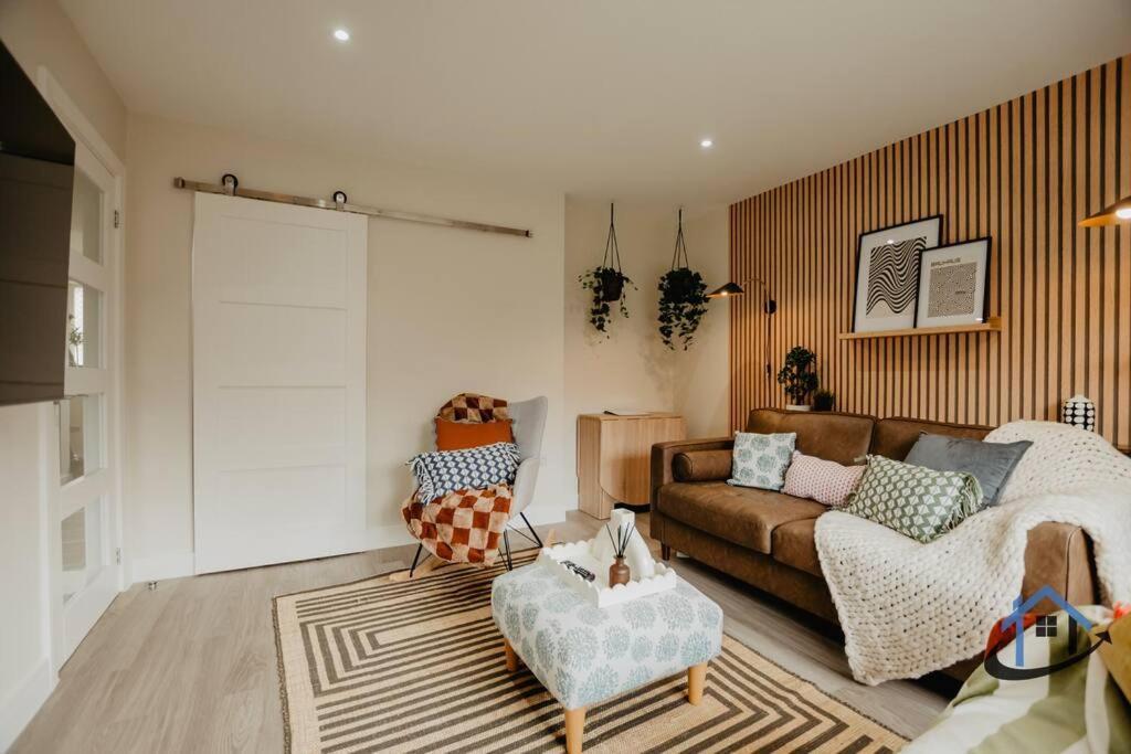 Palmer House Ground Floor With Garden Near Castle And Legoland Windsor Exterior foto